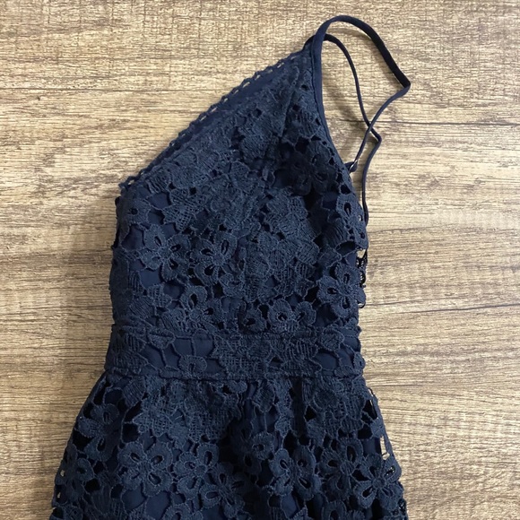 Cute Lace Navy Abercrombie & Fitch Tank Top - Picture 2 of 5